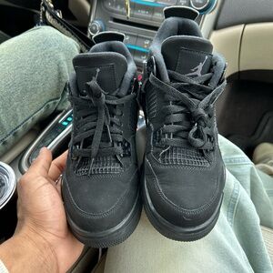 6.5 youth. Willing to negotiate price. No box! They are real. Bought 4 yrs ago